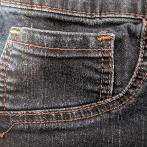 Lane Bryant Denim Capris - Picture 5 of 6